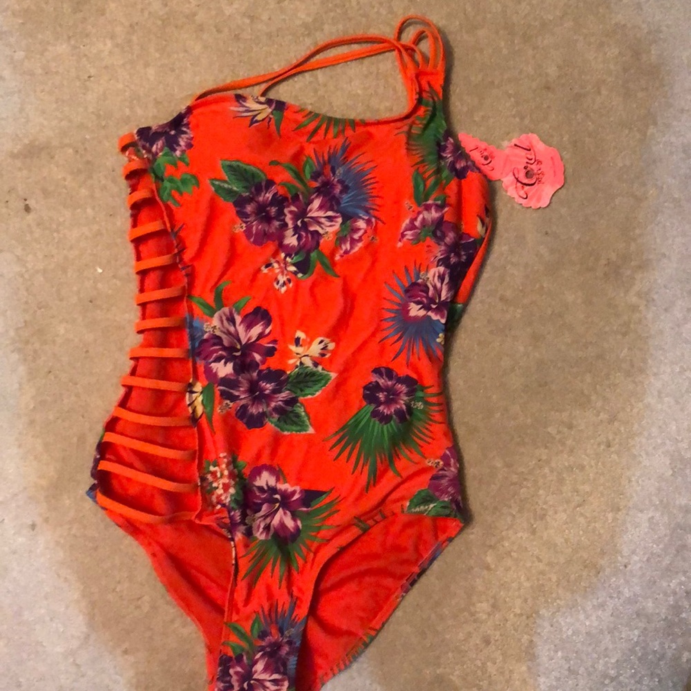 Fashion nova bathing suit